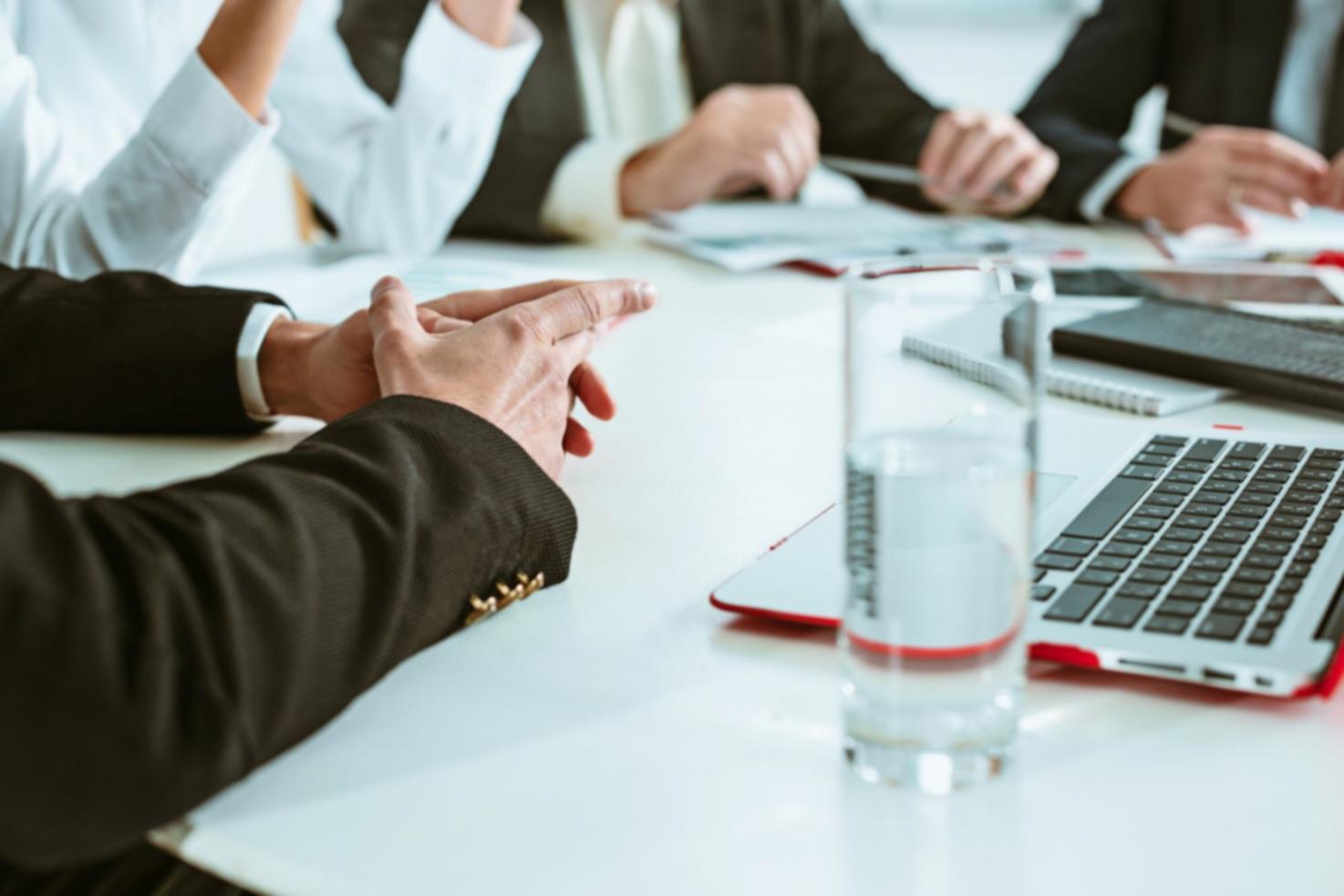 Análisis financiero en progreso